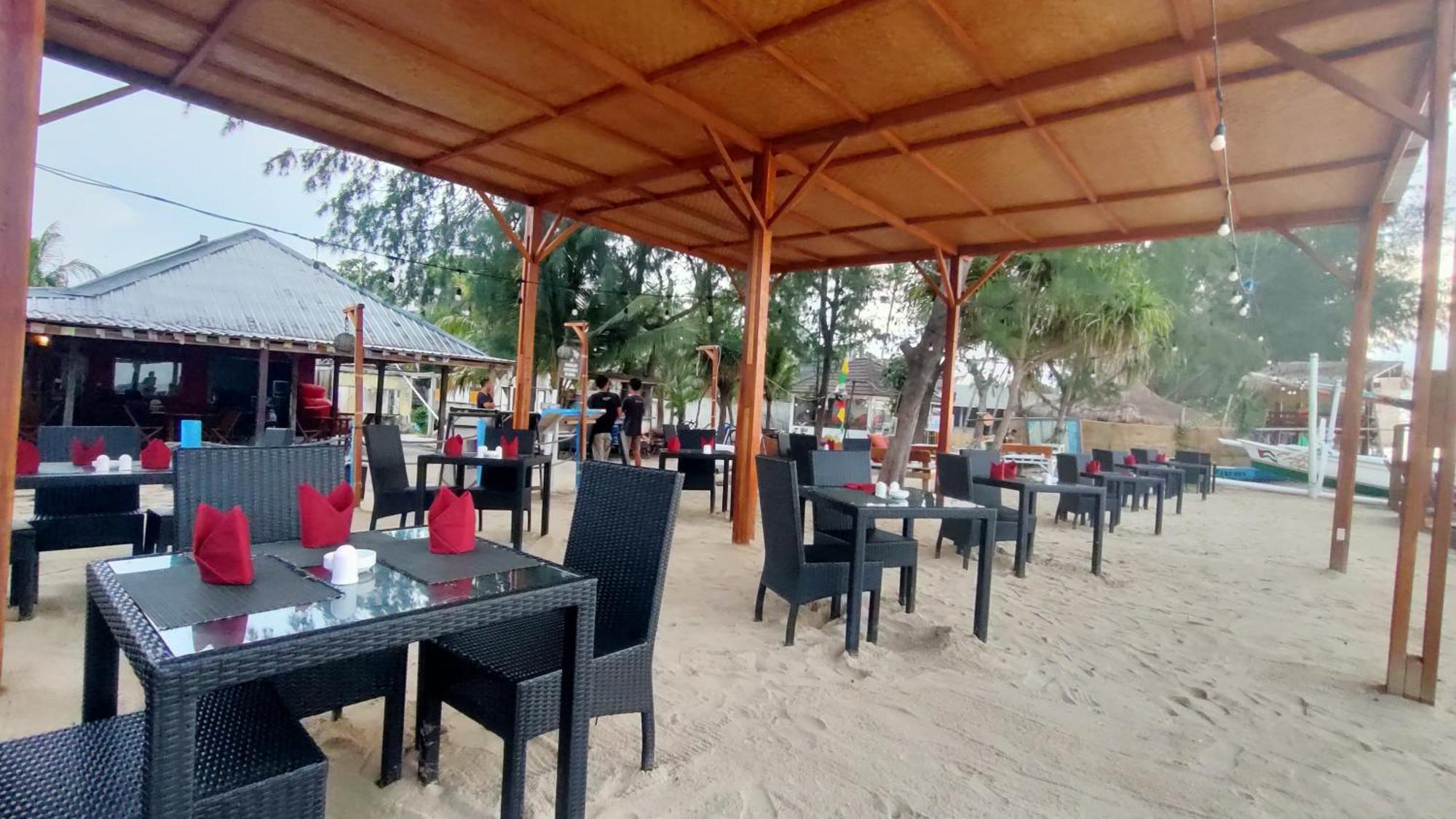 Matahari Bungalow 3 غيلي آير المظهر الخارجي الصورة