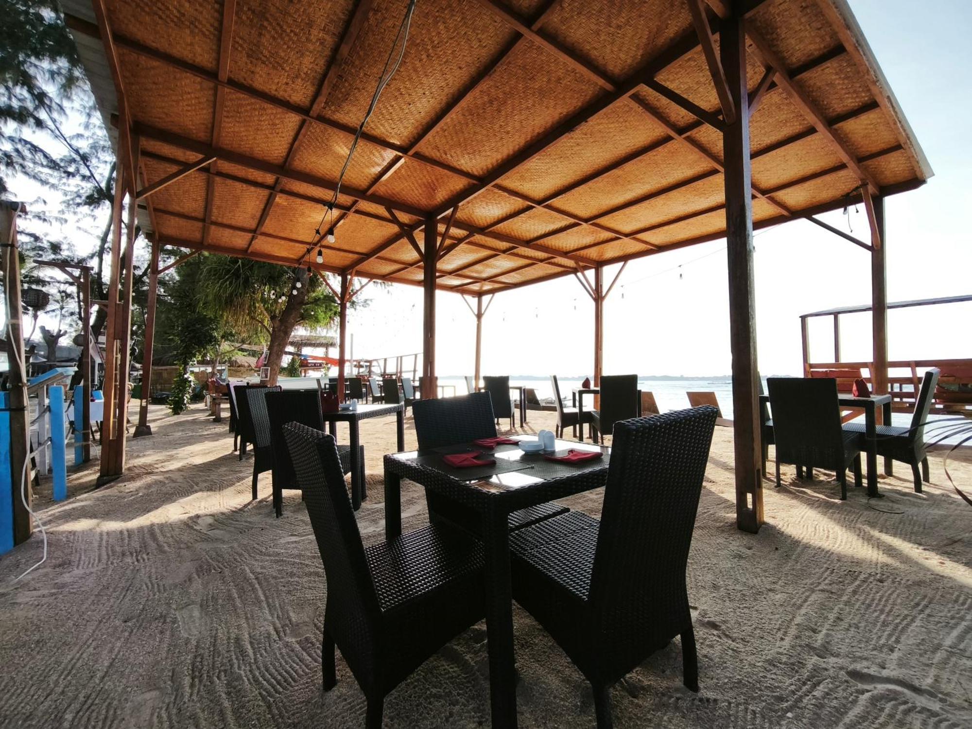 Matahari Bungalow 3 غيلي آير المظهر الخارجي الصورة