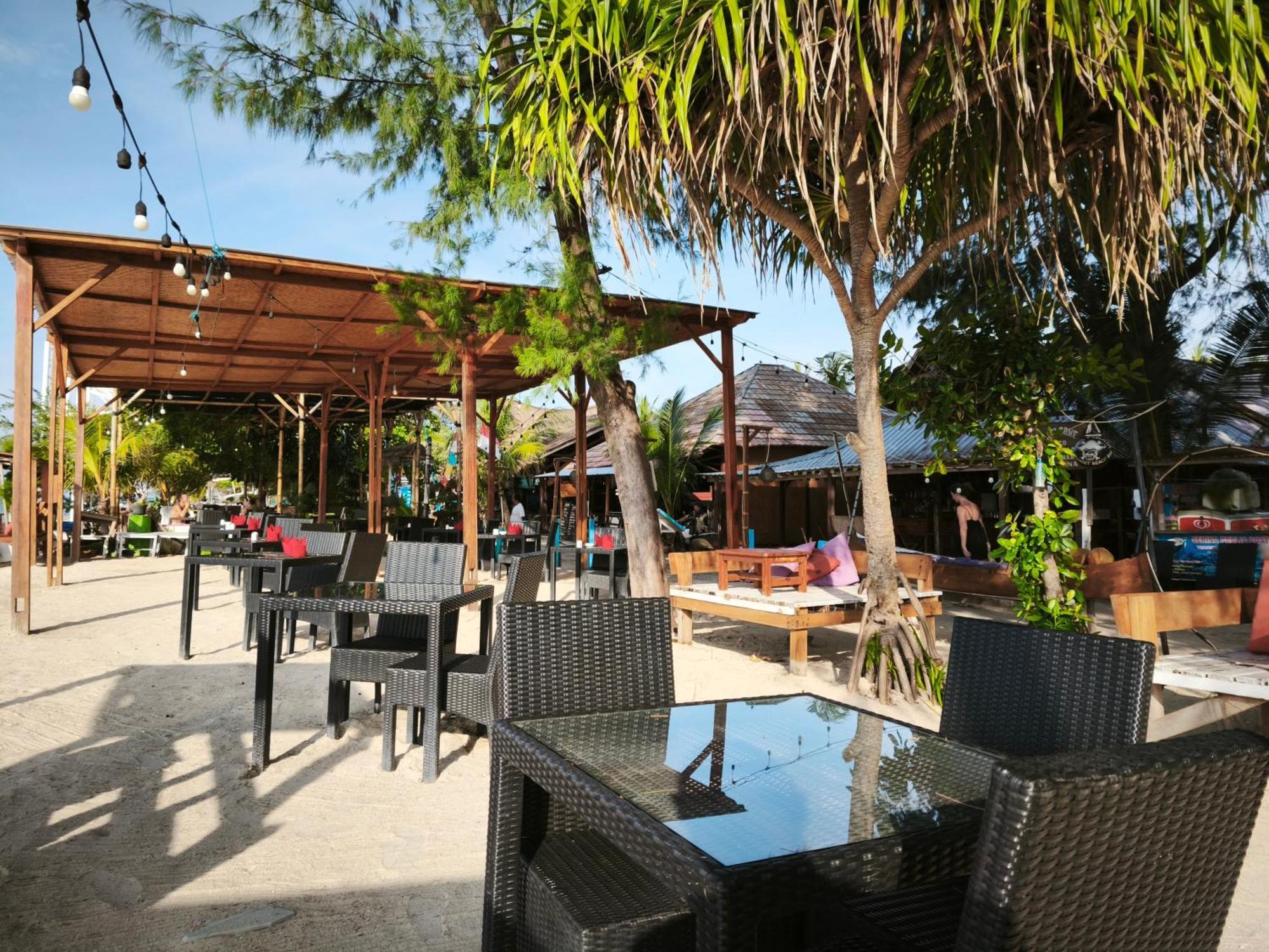 Matahari Bungalow 3 غيلي آير المظهر الخارجي الصورة